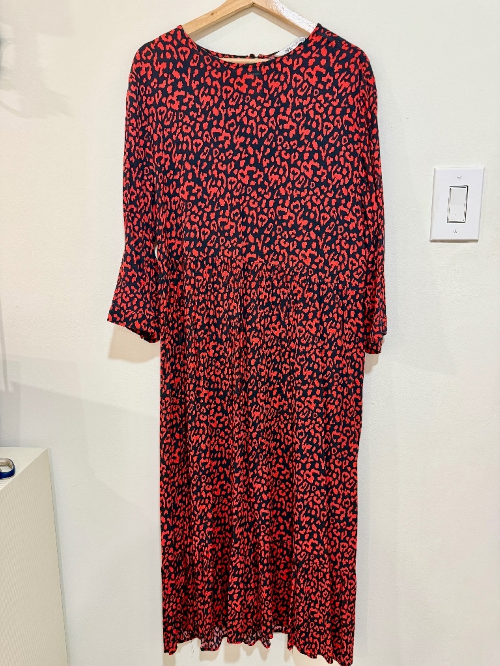 ZARA Drapey Animal Print  Red & Black Midi Dress, Long Sleeve, Viscose Size L